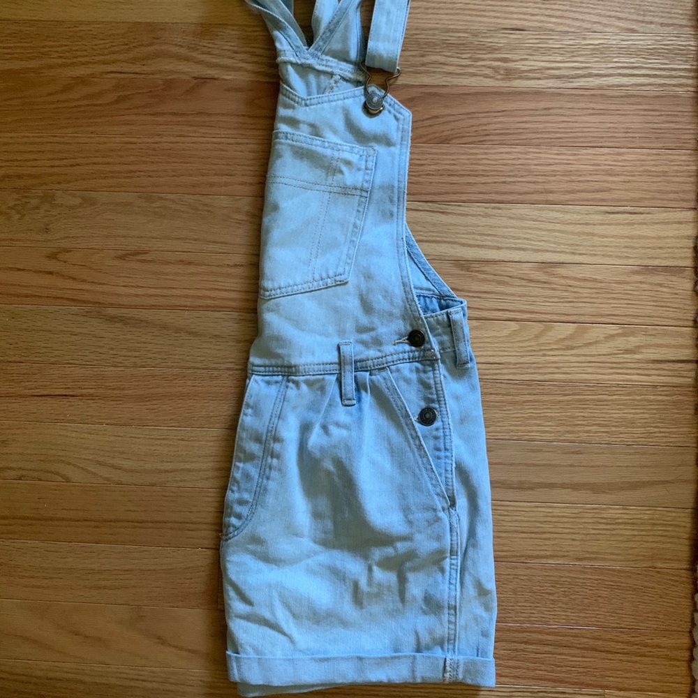American Eagle Mom Short Overall